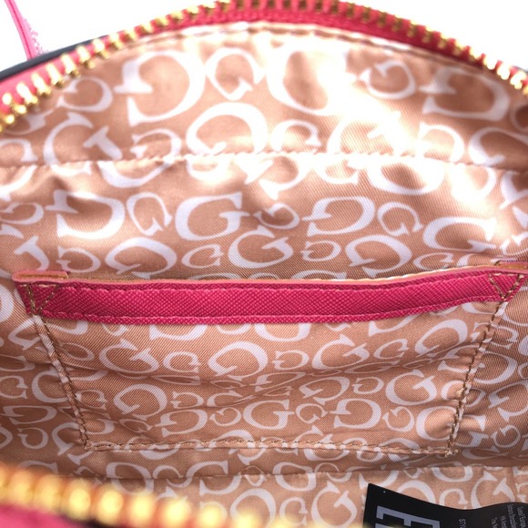 🚨Guess NWOT Womens Pink & Gold Zip Top Shoulder Bag Dust Bag Included - Picture 6 of 8